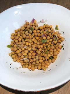 Une photo de Balila (salade de pois chiches libanaise)
