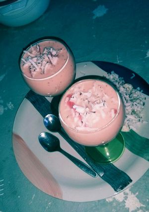 A picture of Banana and water melon smoothie.