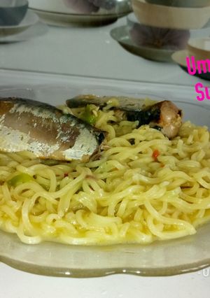 A picture of Indomie with Sardine.
