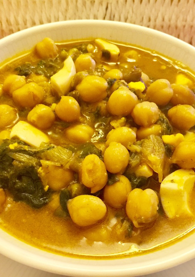 Una foto de Potaje de garbanzos con acelgas