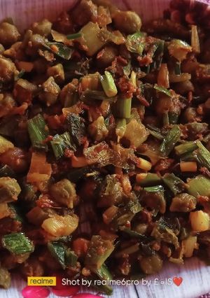 લીલા ચણા નું શાક (Green Chana Shak Recipe In Gujarati) રેસીપી મુખ્ય ફોટો