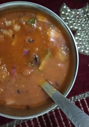 A picture of Tomato soup.
