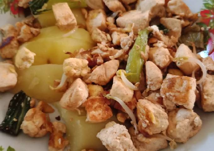 Resep Tumis tahu ayam sangrai (menu diet day 1) yang Enak Banget