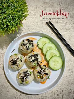 Foto resep Jumeok-bap (bola nasi korea)