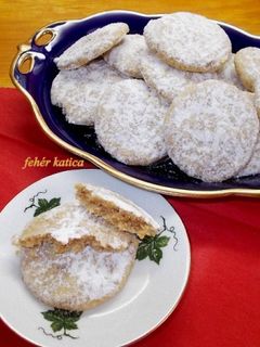 Omlós diós tallérok recept fotója