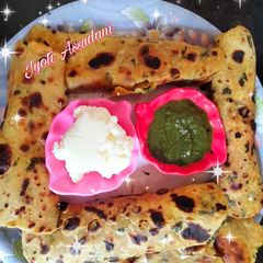 A picture of Thepla(Besan methi na thepla).