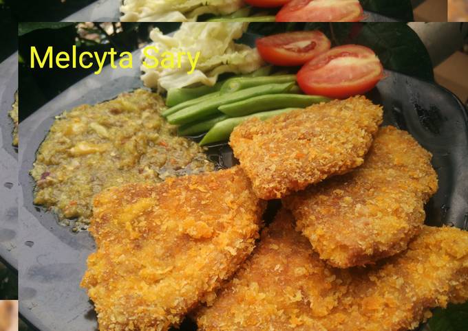 Resep Telor geprek krispi sambal mercoon yang Sempurna