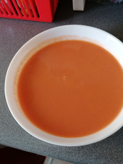 Una foto de Gazpacho suave y fino