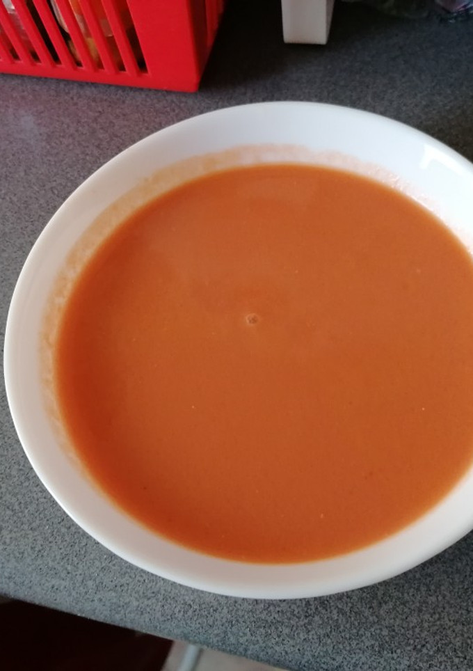 Una foto de Gazpacho suave y fino