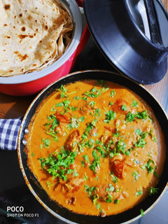 A picture of Hyderabadi tamatar ka salan.