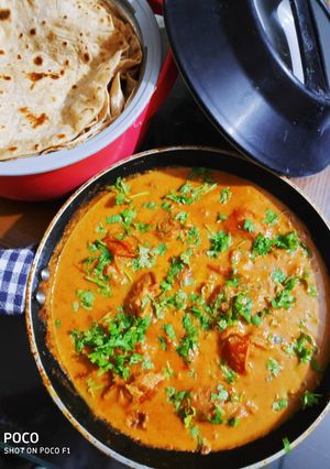 A picture of Hyderabadi tamatar ka salan.