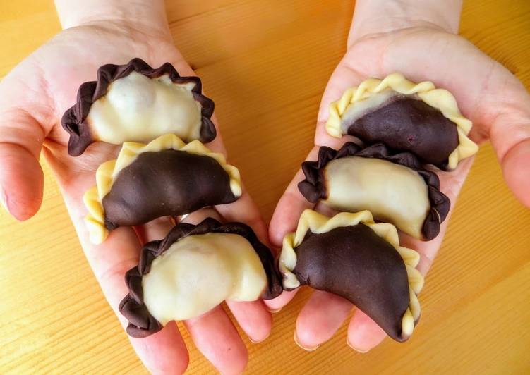 Все удивятся, когда вы приготовите такие вареники / Шоколадные вареники с вишней