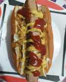 Perrito de bratwurst completo