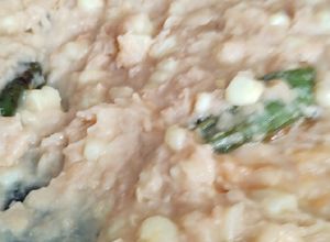 Una foto de Frijoles refritos con granitos de elote
