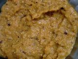 ડુંગળી ટામેટા લસણ ચટણી (Onion Tomato Garlic Chutney Recipe In Gujarati)