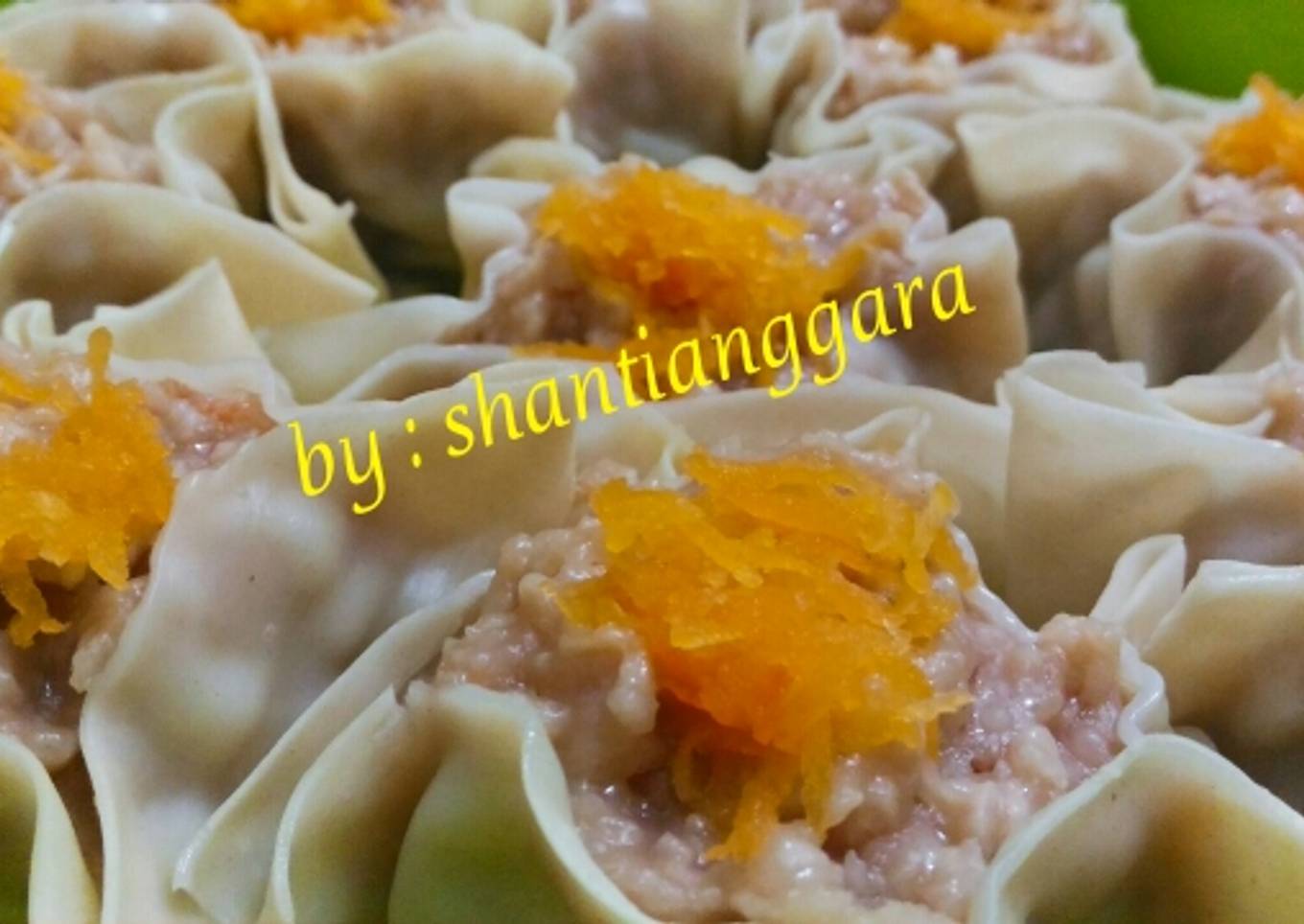 Siomay Babi Udang (non halal)