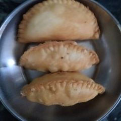 A picture of Gujiya.