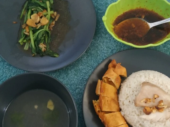 Langkah Gampang Menyiapkan Resep Nasi ayam hainan Ricecooker + sawi yang Menggugah Selera Anti Ribet, Uenak Banget