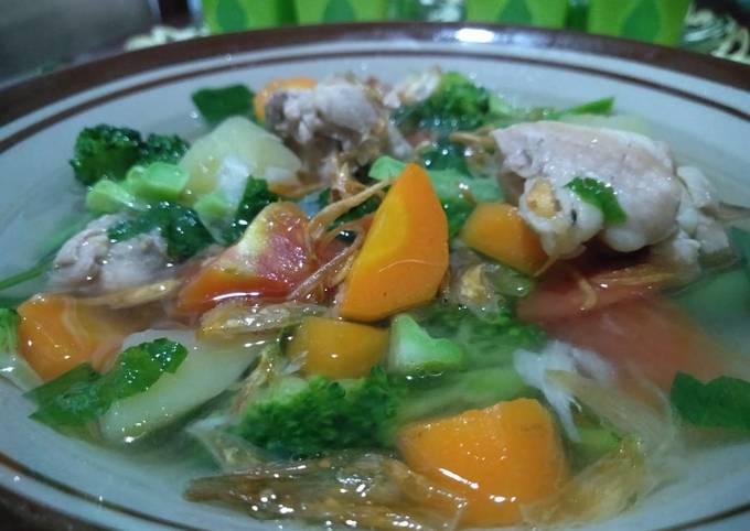 Sop bening ayam sayur