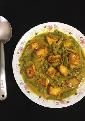 A picture of Paneer in Vegetables.