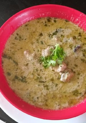 A picture of Creamy chicken handy.