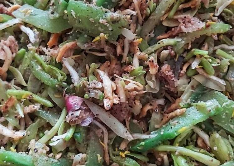 Anyang Labu Siam Bunga Pepaya dengan ikan teri