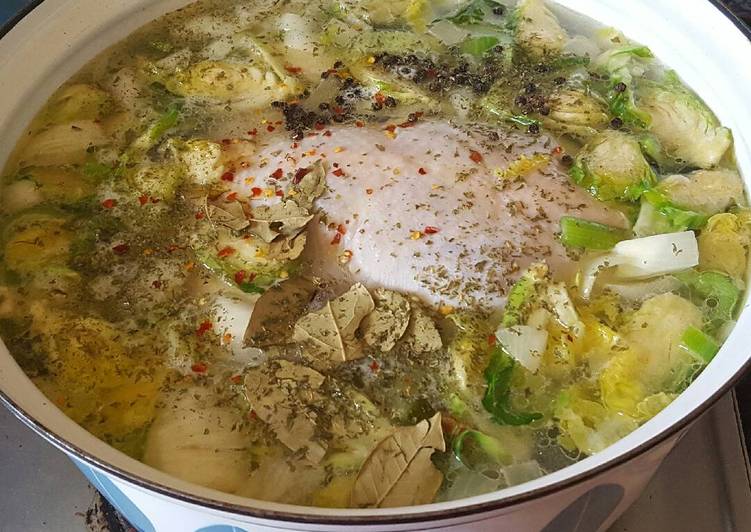 Easiest Way to Make Any-night-of-the-week Chicken Stock