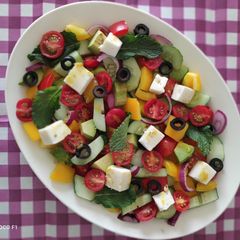 A picture of Greek salad.