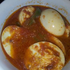A picture of Egg Curry.