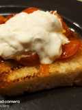 Crostino con pomodorini e stracciatella