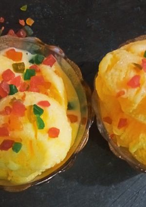 कस्टर्ड आइसक्रीम (Custard Ice-cream recipe in Hindi) रेसिपी मुख्य फोटो