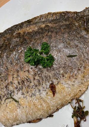 香煎奶油鱸魚排 的食譜成品照片