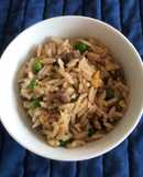 Arroz frito con carne
