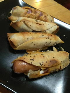 Una foto de Rollito de Frankfurt/Bacon/Queso