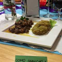 Una foto de Cerdo agridulce con puré de batata