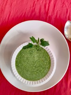 बथुआ का रायता (Bathua ka raita recipe in Hindi) रेसिपी मुख्य फोटो