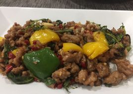 ผัดกะเพราหมูด้วย”หม้อทอดไร้น้ำมัน”