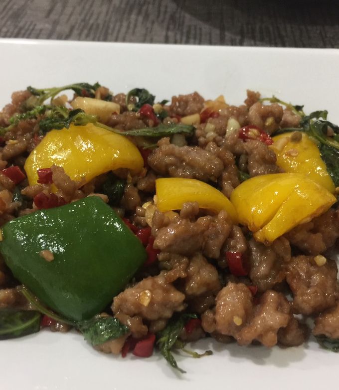รูปของ ผัดกะเพราหมูด้วย”หม้อทอดไร้น้ำมัน”