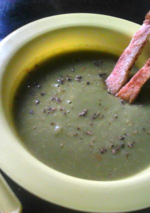 A picture of Spinch bottlegurd corn soup.