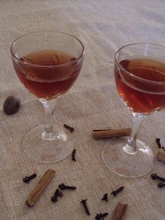 Φωτογραφία της συνταγής Σπιτικό λικέρ κανέλα (τύπου τεντούρα)