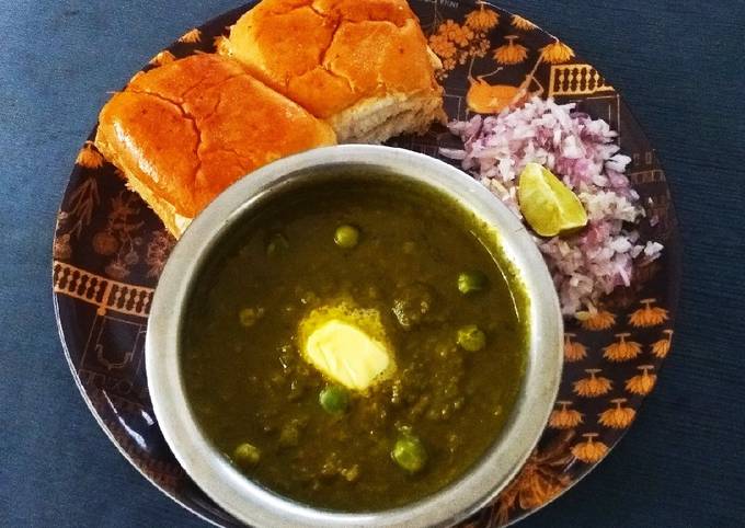 Recipe of Super Quick Homemade Green Pav Bhaji