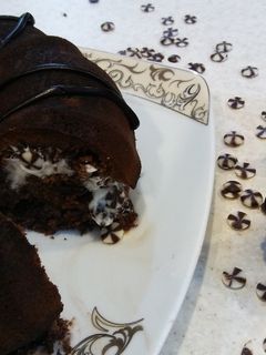 عکسی از دستور کیک شکلاتی مغزدار