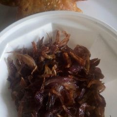 A picture of Caramelized onions.