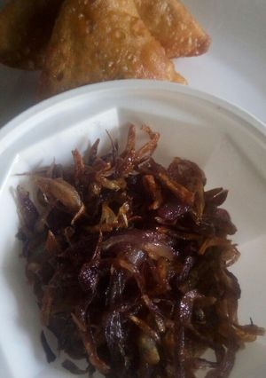 A picture of Caramelized onions.