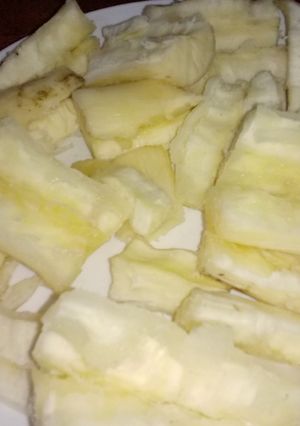 A picture of Boiled cassava.