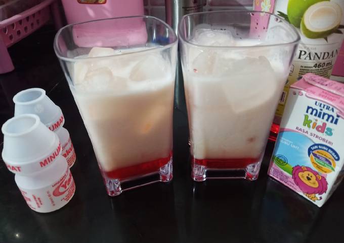 Es Yakult Strawberry