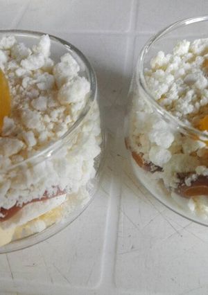 Foto principal de Postre Chajá de durazno con un toque de dulce de leche