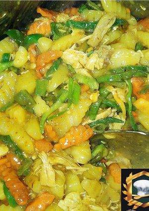 A picture of Stir potatoes sauce.