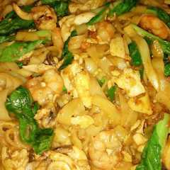 A picture of Kwetiaw Goreng Seafood.