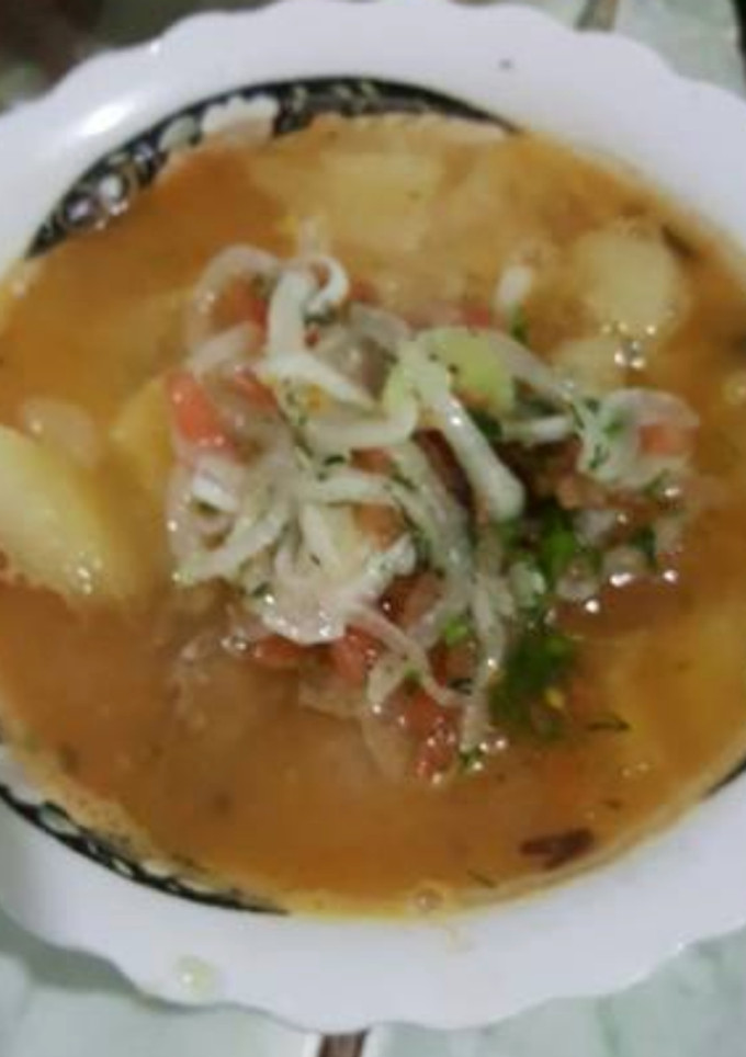 Una foto de Encebollado de Albacora